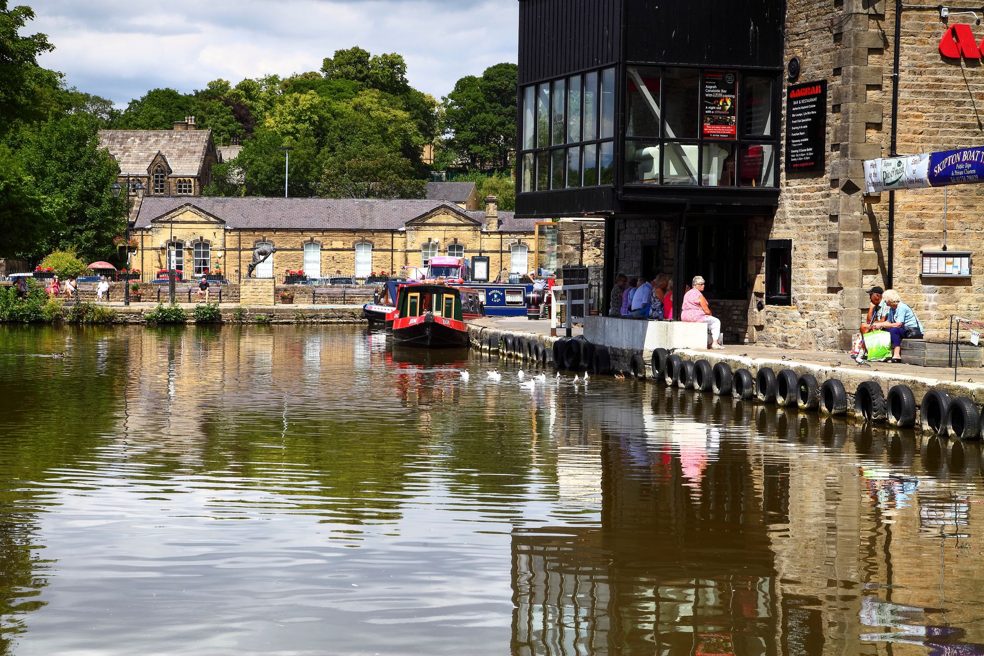 Leeds-Liverpool canal in skipton
